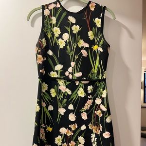 Victoria Beckham XS floral dress